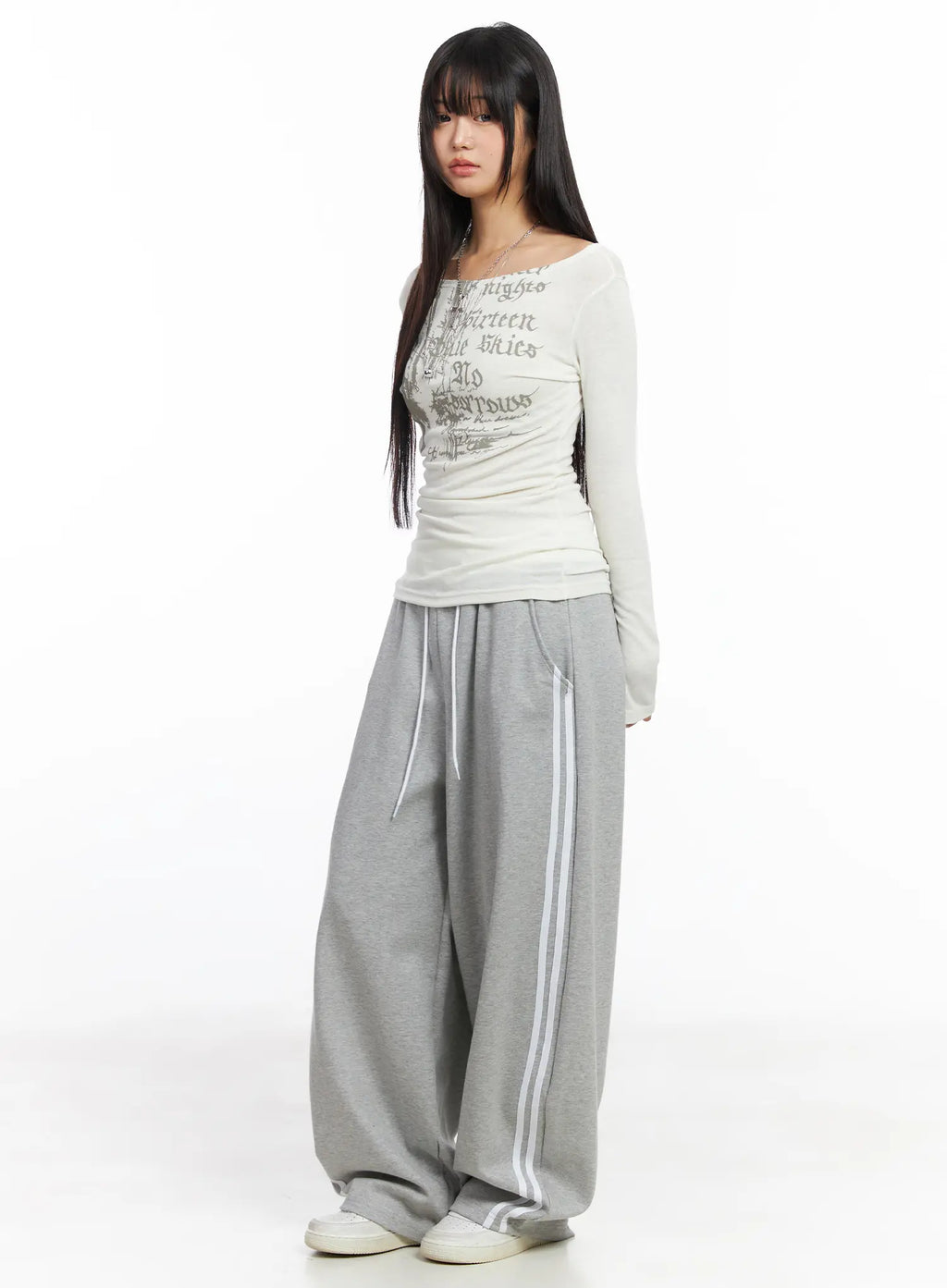 layered-two-tone-sweatpants-cf506-1