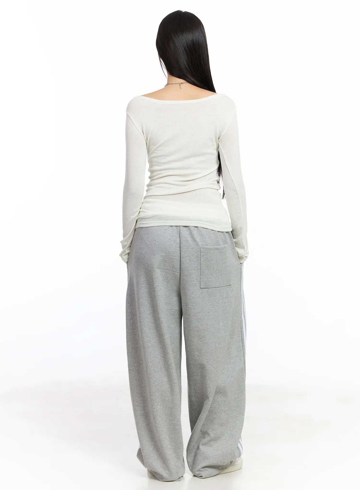 layered-two-tone-sweatpants-cf506-1