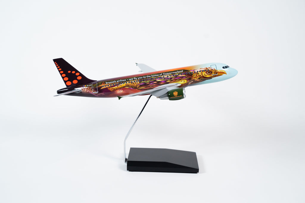 Brussels Airlines A320-200 OO-SNF “Amare”, 1:100 (snapfit)