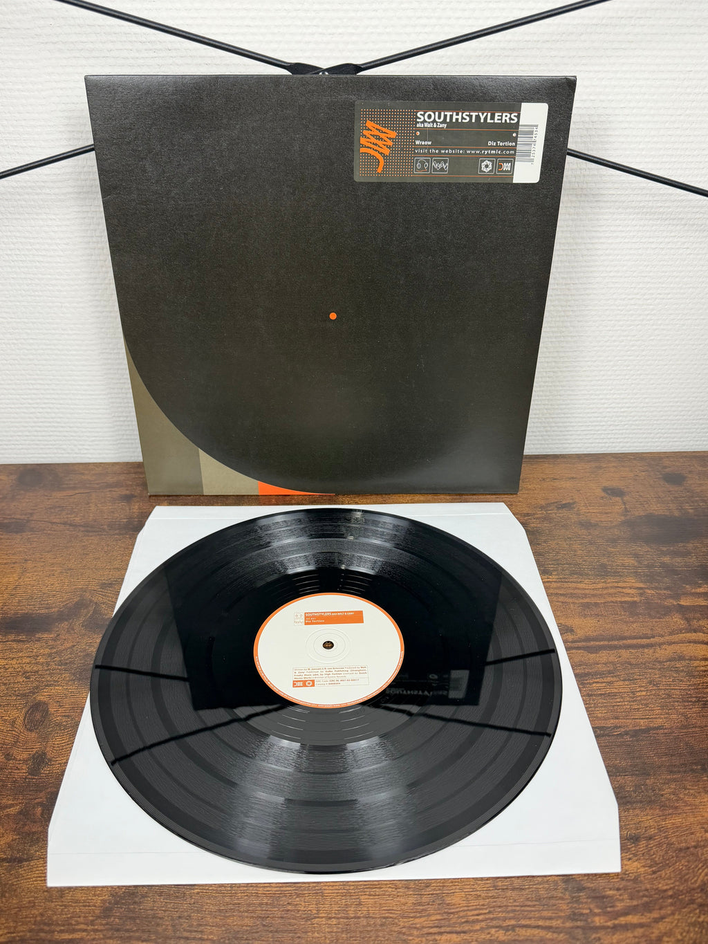 (2005) Southstylers Aka Walt & Zany* – Wraow / Diz Tortion (Vinyl, Hardstyle)