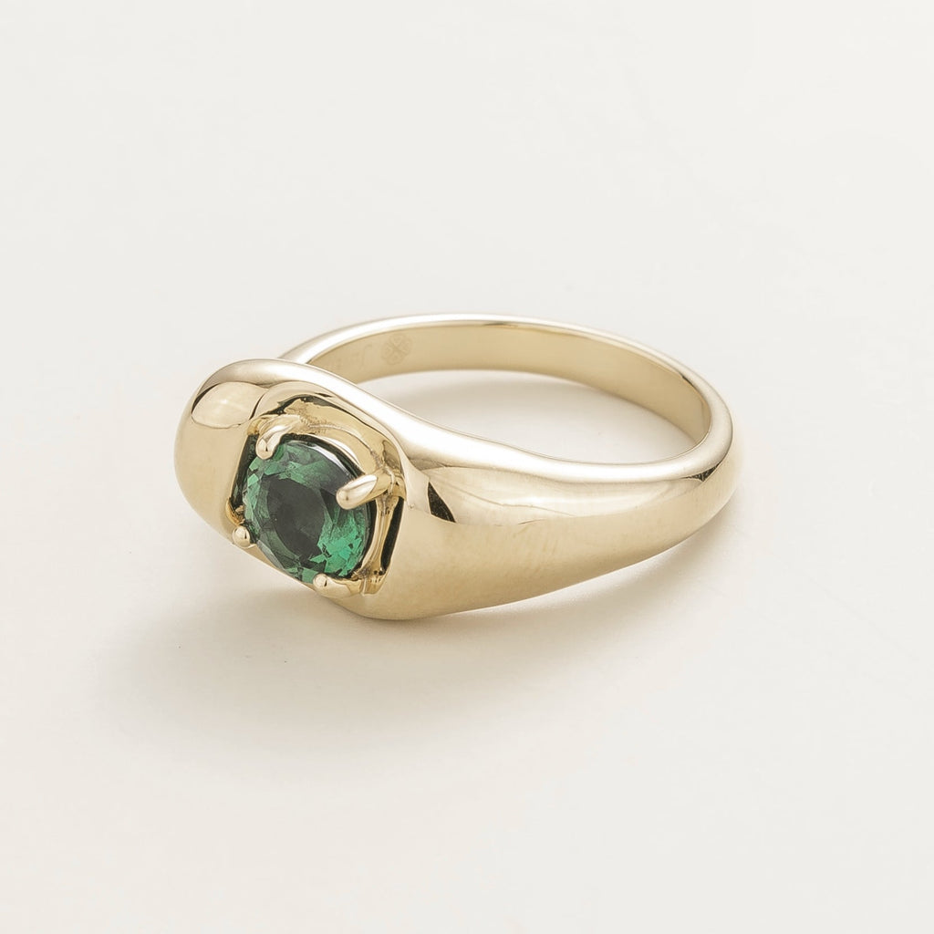 Fava White Gold Ring Set With Emerald By Juvetti