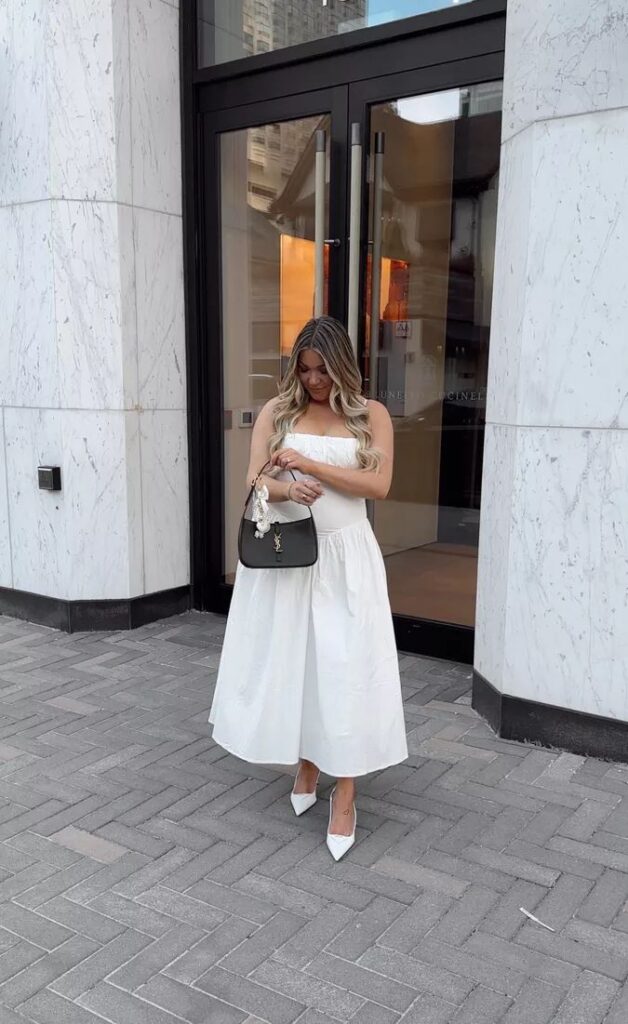 What to Wear If You Are Short and Chubby: A Stylist's Guide