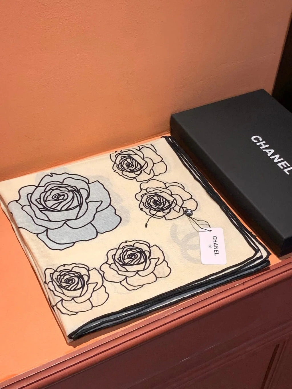CHANEL 25S SCARF 140 CM IN CASHMERE AND SILK 943335