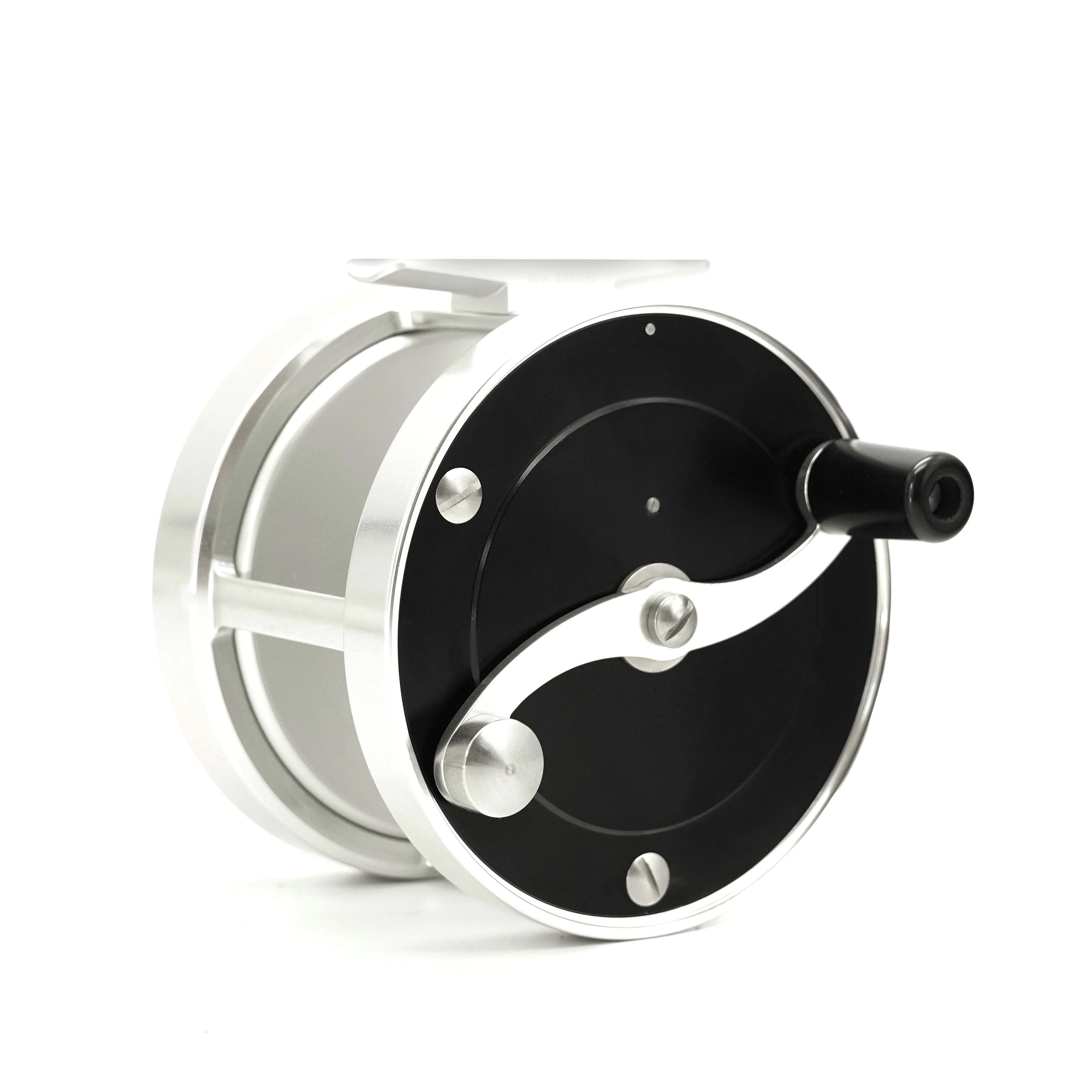 IWANA RETRO 2:1 MULTIPLIER SALMON REELS